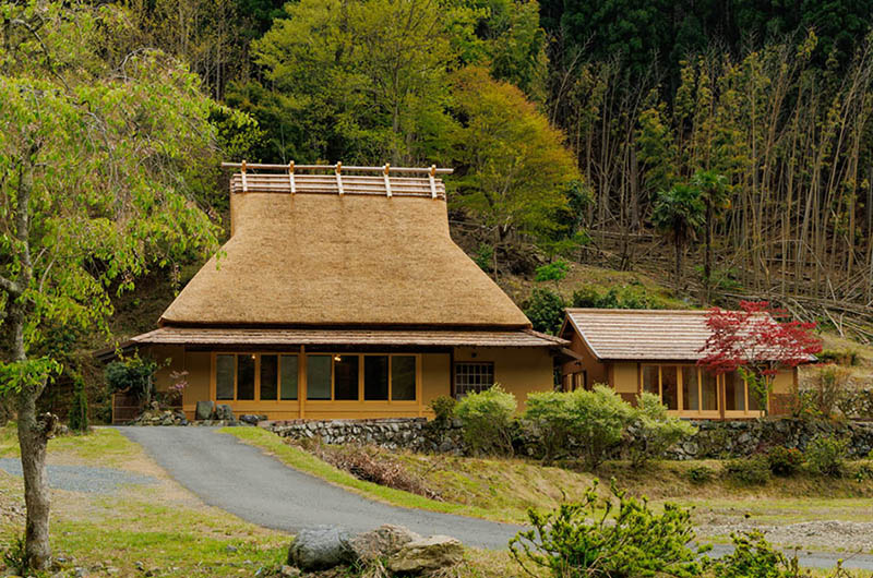 美山町三埜 リノベーション済みかやぶき屋根の宿泊施設